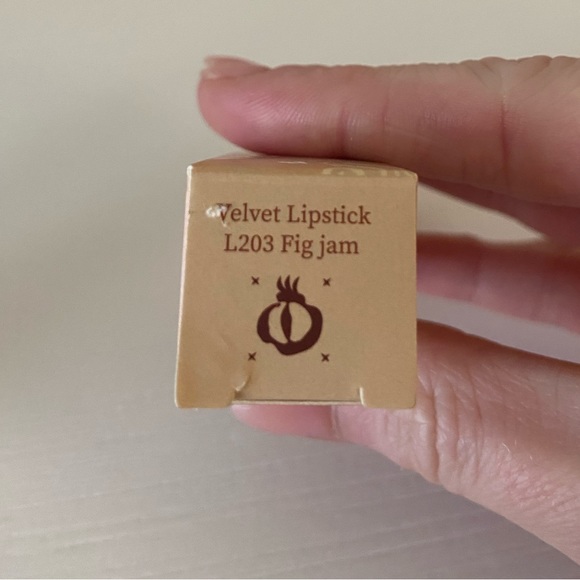 Oden’s Eye Alva Kiss of a Fairy Lipstick in Fig Jam: NIB - Picture 3 of 8